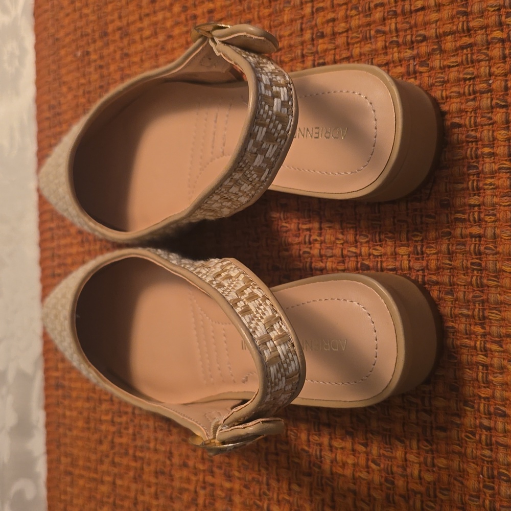 ADRIENNE VITTADINI BRAND WOMEN'S CREAM/TAN COLOR LOW HEEL DRESSY SHOE SIZE 9 - Picture 5 of 16